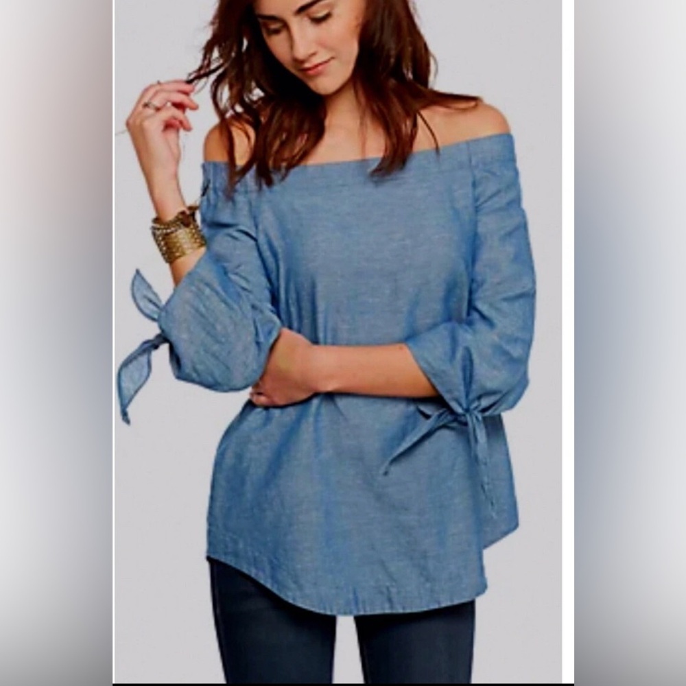 Free People Linen Blend Chambray Show Me Some Shoulder Top‎ Medium